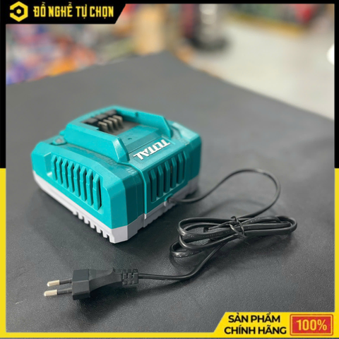 Bộ 2 pin TFBLI2002 và 1 sạc TFCLI20411E dùng pin  Lithium-Ion 20V hiệu Total TFBCPK1424