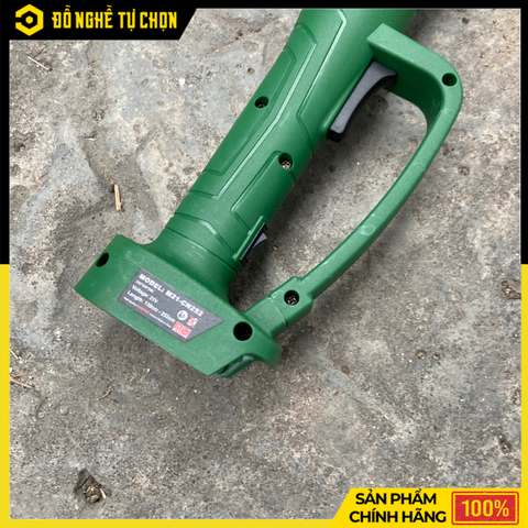 Cần Nối Dài Dùng Pin Dekton M21-CN252 – Kéo Dài Linh Hoạt, Làm Việc Trên Cao An Toàn, Tương Thích Pin M21, Hàng Chính Hãng, Có VAT