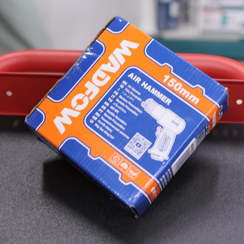 Máy đục hơi Wadfow WAT4515 – 150mm – Tốc độ 4500BPM – Đầu tròn 10.2mm – Hàng Chính Hãng Có VAT