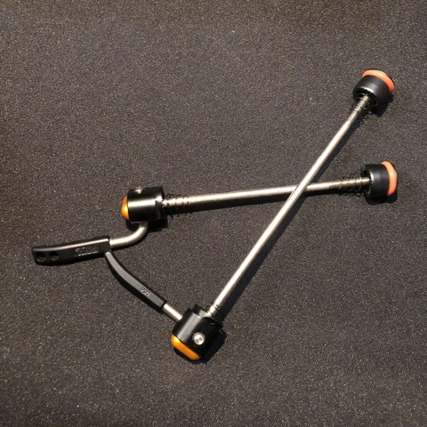 Cũ [*A] Paul Hub Quick Release Skewer Set | Black/Orange