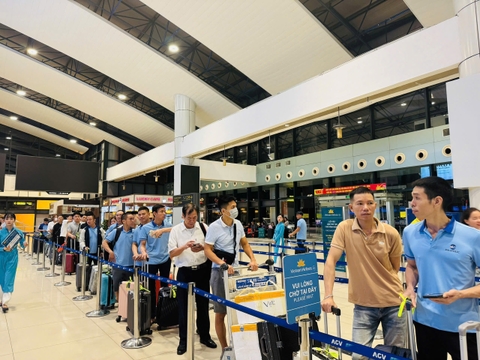 Đặt Vé Máy Bay Đoàn Cho Doanh Nghiệp, Công Ty Du Lịch & Hội Nhóm | Du Lịch HT Việt Nam