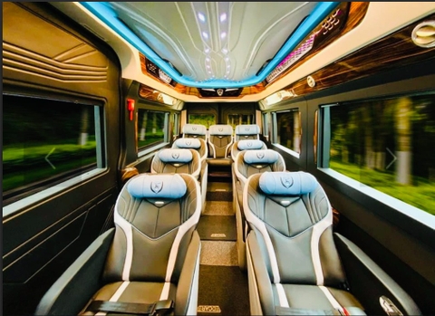 Cho Thuê Xe Dcar VIP 10 Chỗ Tại Hà Nội – Xe Siêu Sang, Đời Mới, Chuyên Nghiệp