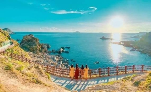 Tour Quy Nhơn – Phú Yên 4N3Đ: Kỳ Co, Eo Gió, Gành Đá Đĩa từ Hà Nội