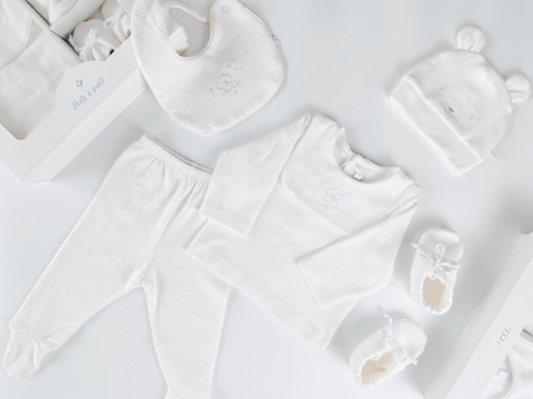 NOUS - Set quà tặng newborn 01 màu trắng thêu gấu ngôi sao 6M