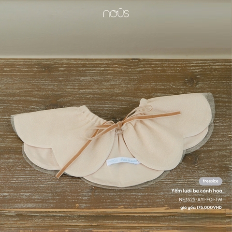 NOUS Z35 - Yếm lưới be cánh hoa - FS - SS25.T6B