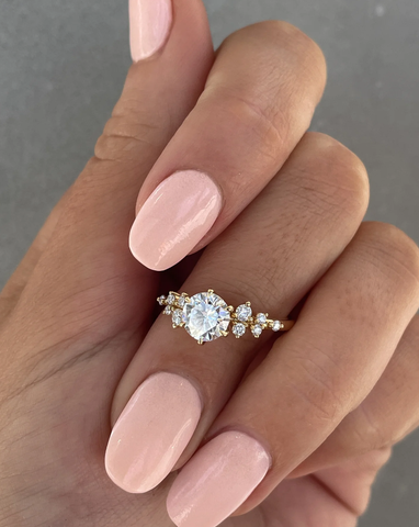 Nhẫn Kim Cương Round - Accent Stones