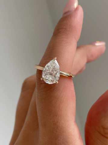 Nhẫn Kim Cương Classic Pear