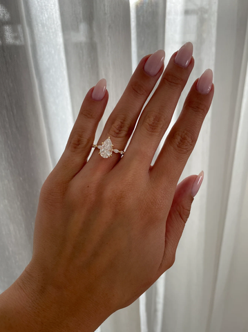 Nhẫn Kim Cương Pear - Accent Band