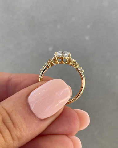 Nhẫn Kim Cương Round - Accent Stones