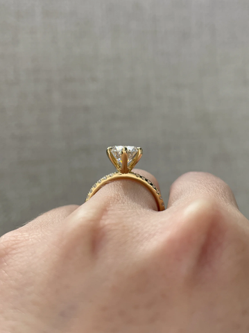 Nhẫn Kim Cương Round