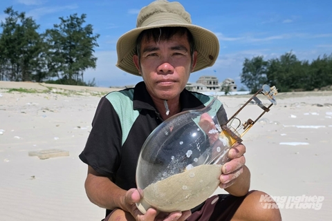 Rác thải ngập bờ biển, bờ sông: [Bài 2] 'Ma trận rác' trên bãi biển