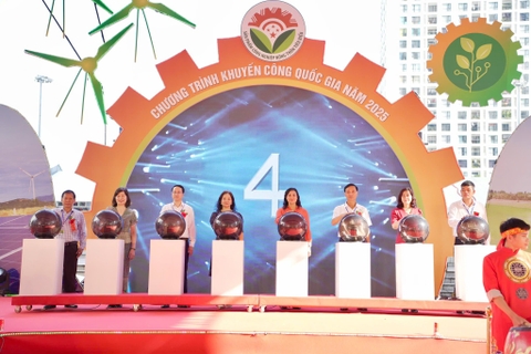 Khai mạc Hội chợ triển lãm hàng công nghiệp nông thôn năm 2025: Lan tỏa giá trị sản phẩm Việt