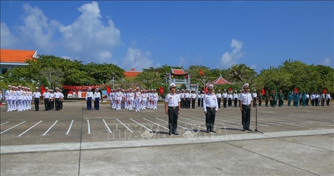 Trường Sa - sức sống nơi tiền tiêu Tổ quốc - Bài 1: Mang hơi ấm đất liền ra đảo xa