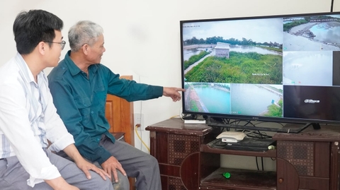 Nuôi cá nhàn tênh nhờ ‘bắt nhịp’ công nghệ số