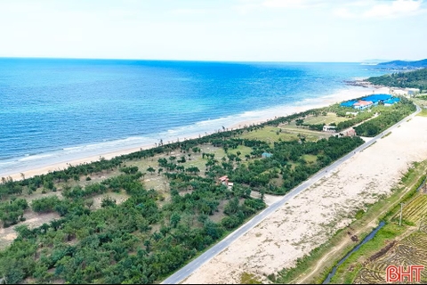 Người dân ven biển Kỳ Xuân chật vật tìm đường xuống biển