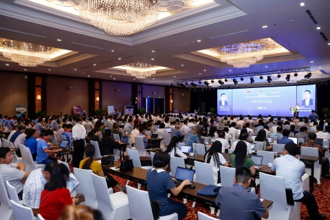 Hoàn thiện thể chế, chính sách thúc đẩy phát triển kinh tế biển bền vững