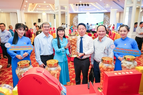 “Bảo tồn chim yến gắn với phát triển bền vững thương hiệu Yến sào Khánh Hòa”