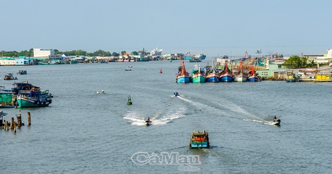 Phát triển kinh tế biển xanh và bền vững