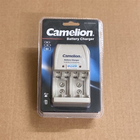 Bộ sạc pin đa năng Camelion BC0904SM