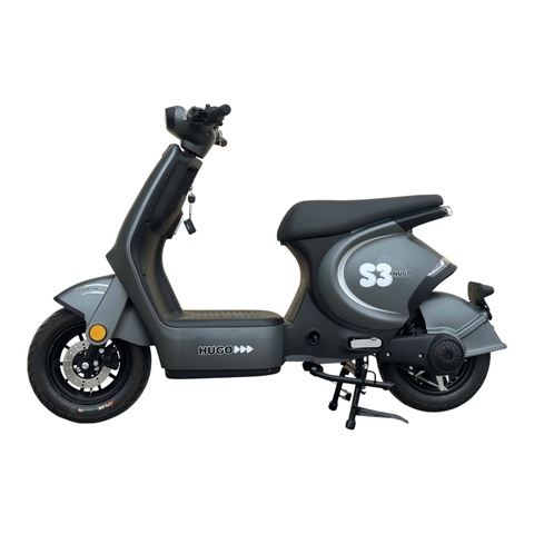 Xe máy điện Hugo S3 màu xám sần