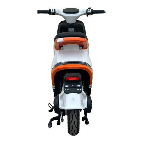 Xe máy điện Hugo S3 màu trắng cam