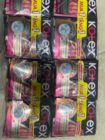 Kotex Luxe ngày cánh 23cm