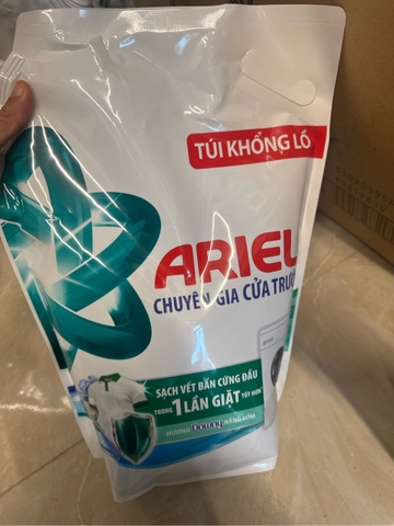 Nước giặt Ariel hương Nắng Sớm 3.77l