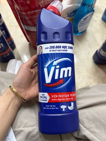 Vim vệ sinh xanh biển 880ml