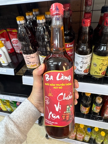 Nước mắm truyền thống Rút nỏ Ba Làng 650ml