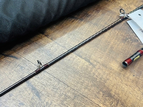 SHIMANO WORLD SHAULA 15101F-3 (USED)