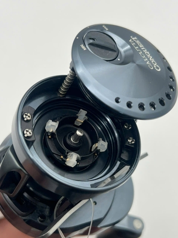 SHIMANO 24 CALCUTTA CONQUEST SHALLOW EDITION 31HG LEFT HANDLE (USED)