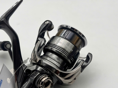 SHIMANO 24 TWIN POWER C2000S