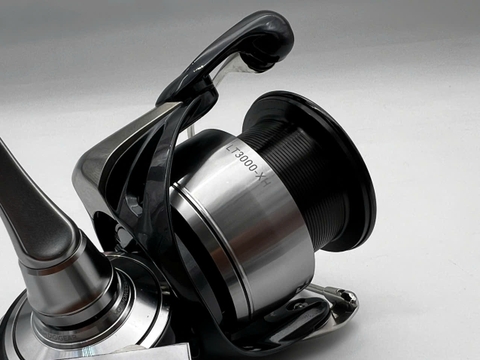 DAIWA 24 CERTATE LT3000-CH (USED)