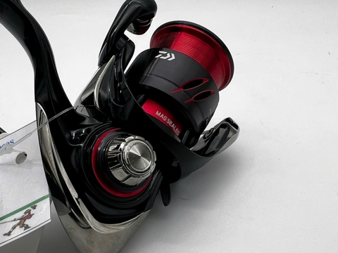DAIWA GEKKABIJIN X LT2000S (USED)