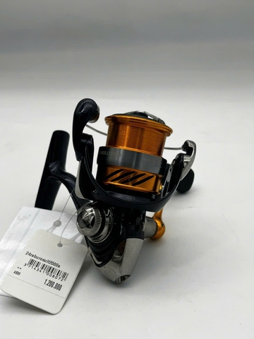 DAIWA 24 REVROS LT2000S (USED)