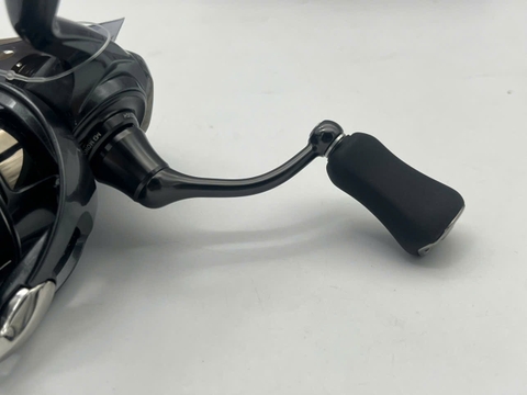 24 Daiwa Luvias ST LT2000S-P (USED)