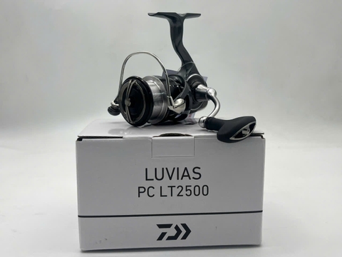 24 Daiwa Luvias PC LT2500 (USED)