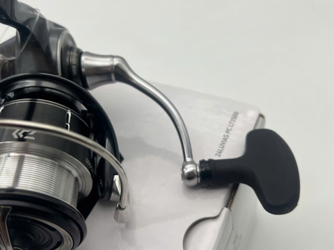 24 Daiwa Luvias PC LT2500 (USED)