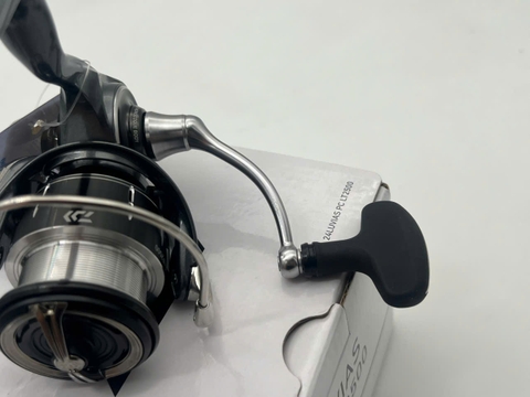 24 Daiwa Luvias PC LT2500 (USED)
