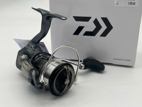 24 Daiwa Luvias PC LT2500 (USED)