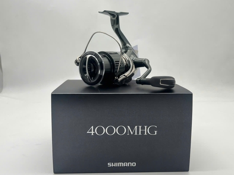 SHIMANO 22 STELLA 4000MHG (USED)