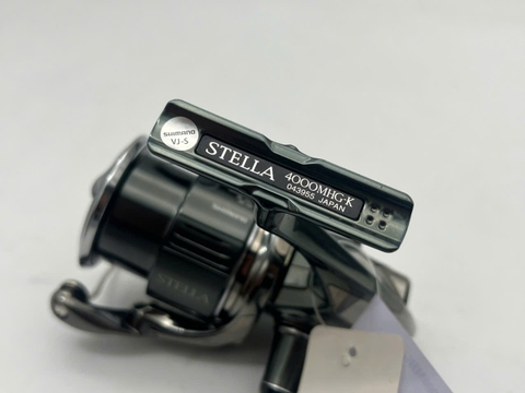 SHIMANO 22 STELLA 4000MHG (USED)