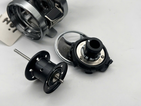 20 SHIMANO CALCUTTA CONQUEST DC 100HG (USED)