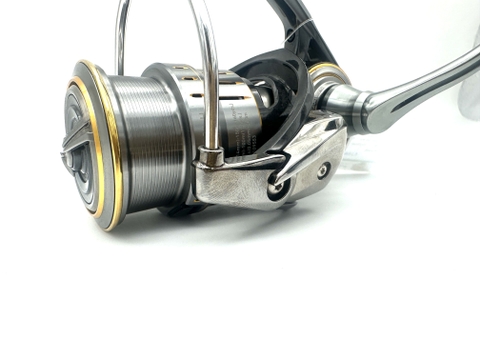 DAIWA 21 LUVIAS AIRITY FC LT2000S-H (USED)