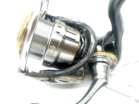 DAIWA 21 LUVIAS AIRITY FC LT2000S-H (USED)