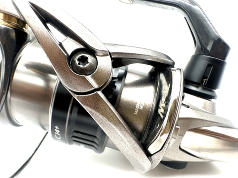 SHIMANO 17 COMPLEX C14 C2500S F4 (USED)