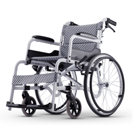 Xe lăn cao cấp thế hệ mới Karma Soma 105 New