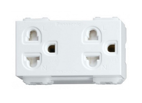 Panasonic Ổ cắm đôi có màn che và dây nối đất, cắm nhanh 16A 250V