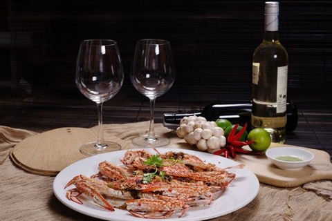 15+ Món Ngon Ăn Kèm Với Rượu Vang và 3 Quy Tắc Vàng Dành Cho Người Mới