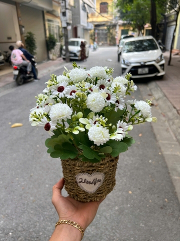 Giỏ hoa cúc trắng điểm binh bông giả 30cm